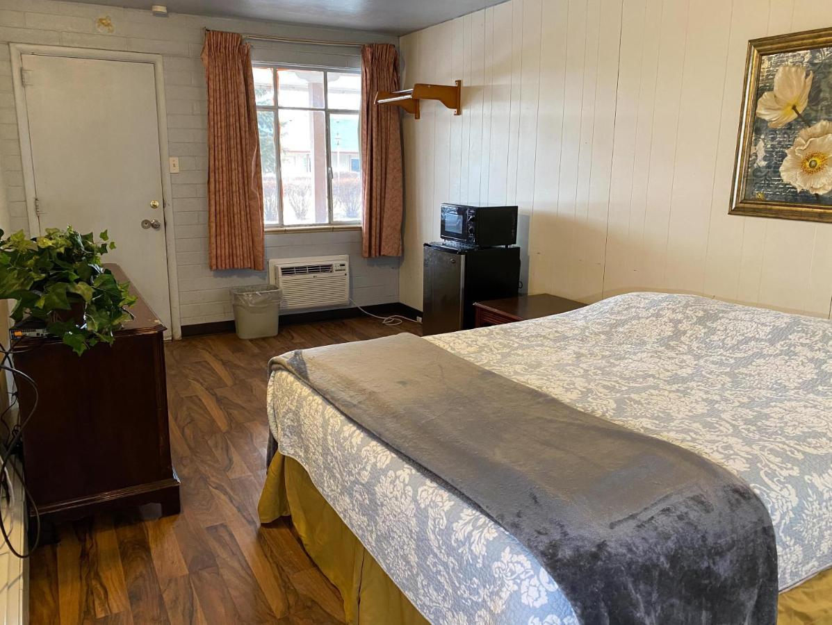 Guest Ranch Motel ไชแอนน์ ภายนอก รูปภาพ