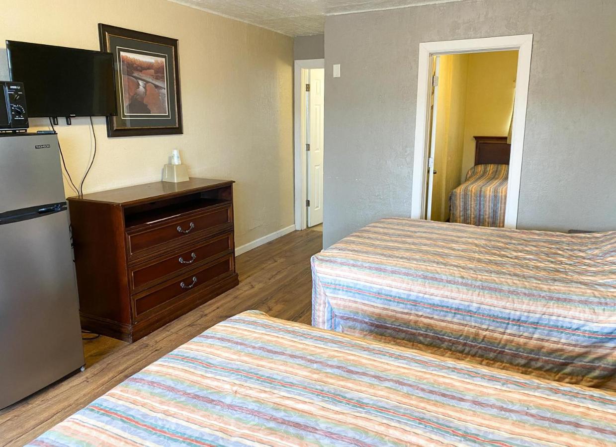 Guest Ranch Motel ไชแอนน์ ภายนอก รูปภาพ