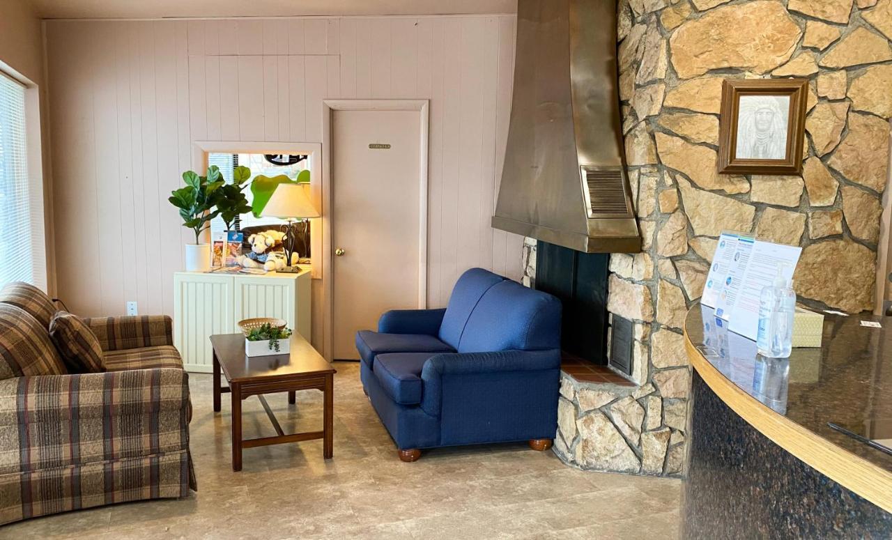 Guest Ranch Motel ไชแอนน์ ภายนอก รูปภาพ